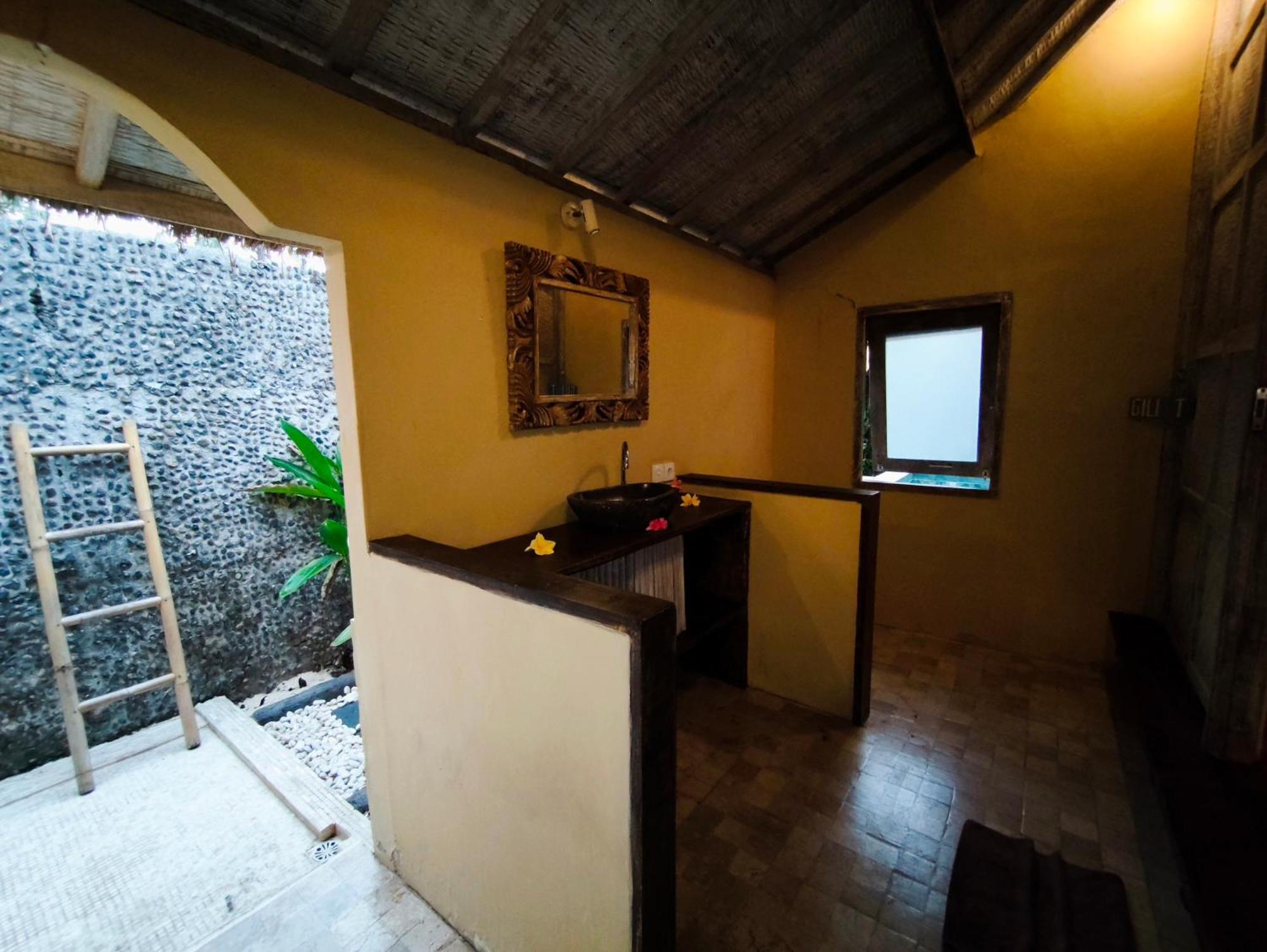 Villa Ibu Quần đảo Gili Ngoại thất bức ảnh
