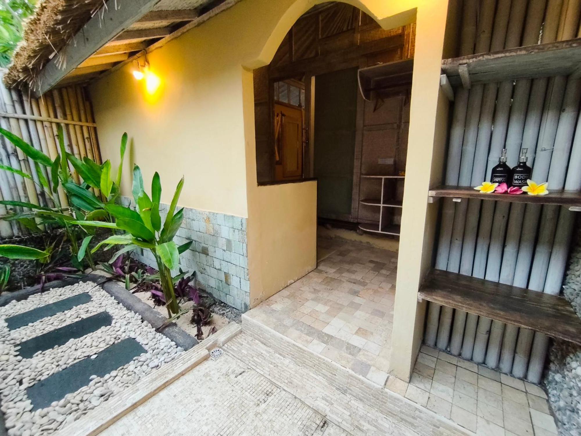 Villa Ibu Quần đảo Gili Ngoại thất bức ảnh