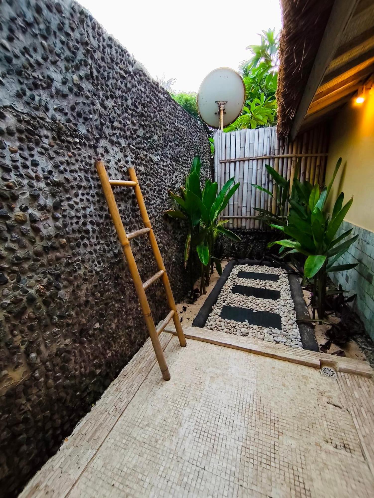 Villa Ibu Quần đảo Gili Ngoại thất bức ảnh